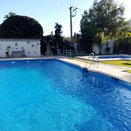 Apartamento Puerto Banus Completo Amubleado Apartment *